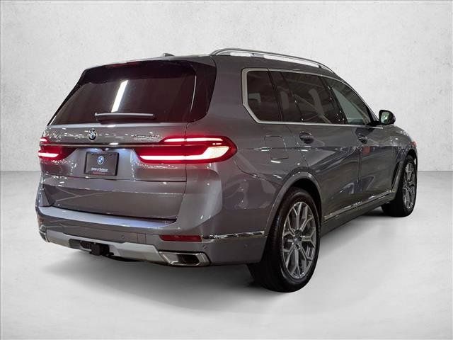 Used 2026 BMW X7 xDrive40i AWD/4WD image 2
