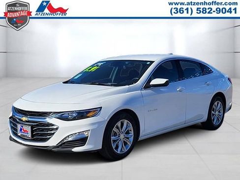 Used 2024 Chevrolet Malibu LT image 3
