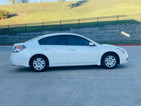 Used 2009 Nissan Altima 2.5 S FWD image 8
