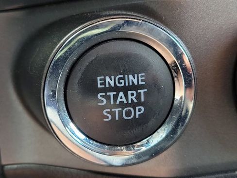 Used 2017 Toyota Tacoma TRD Off-Road w/ Premium & Technology Package image 28