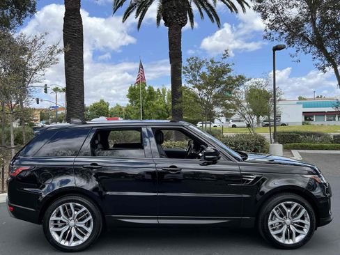 Used 2020 Land Rover Range Rover Sport SE AWD/4WD image 18