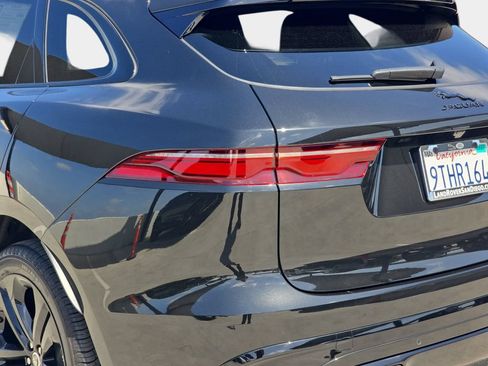 Used 2025 Jaguar F-PACE R-Dynamic S AWD/4WD image 35