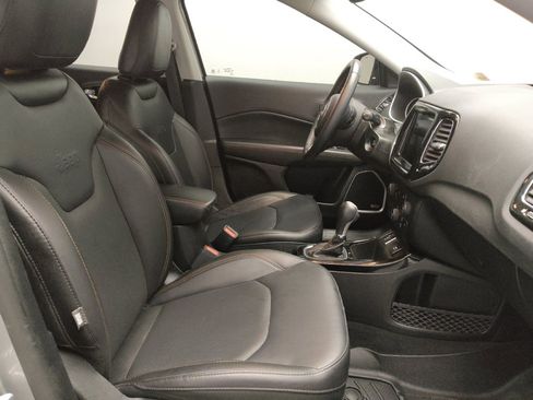 Used 2019 Jeep Compass Limited w/ Safety & Security Group image 21