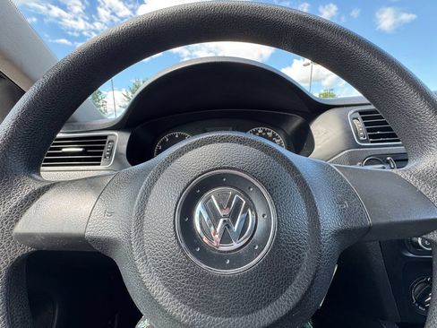 Used 2014 Volkswagen Jetta S FWD image 15