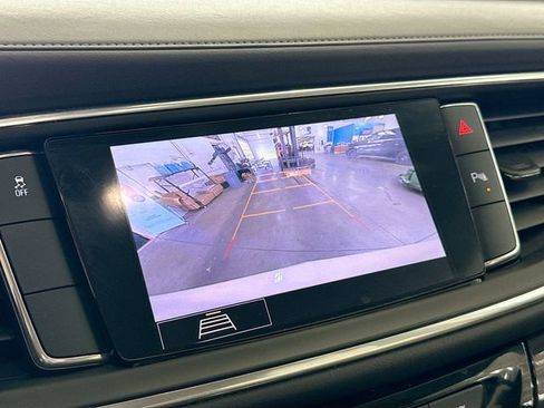 Used 2020 Buick Enclave Essence image 14