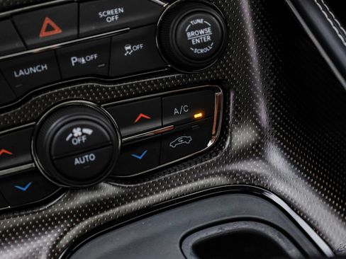 Used 2022 Dodge Challenger SRT Hellcat RWD image 75