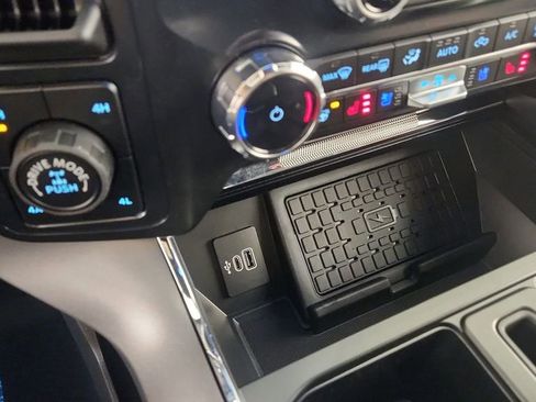 New 2025 Ford F150 Lariat w/ Equipment Group 502A High image 16