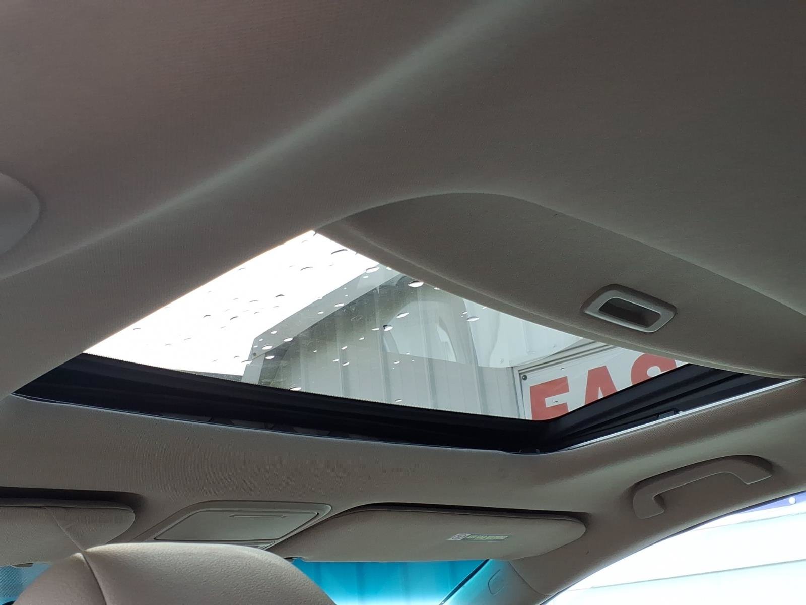 Used 2012 Honda Odyssey EX-L image 12