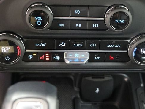 Used 2025 Ford Bronco Outer Banks image 21