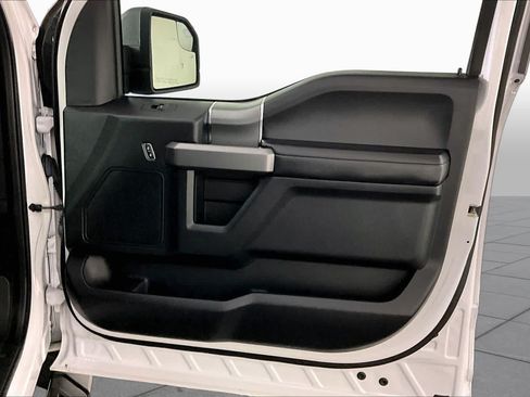 Used 2017 Ford F150 XLT w/ Equipment Group 302A Luxury RWD image 21