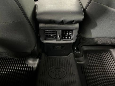 Used 2022 Toyota RAV4 XLE w/ Convenience Package AWD/4WD image 38