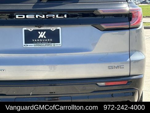 New 2026 GMC Acadia Denali Ultimate w/ LPO, Floor Liner Package AWD/4WD image 5