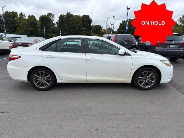Used 2016 Toyota Camry SE FWD image 1