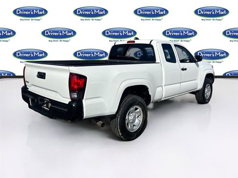 Used 2020 Toyota Tacoma SR image 7