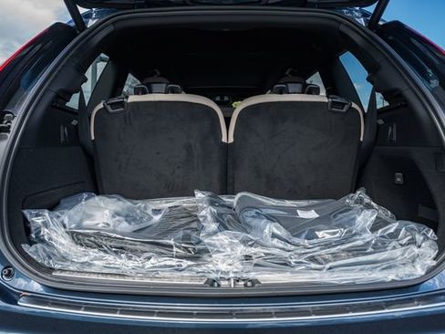 New 2026 Volvo XC90 B6 Plus w/ Protection Package Premier image 10