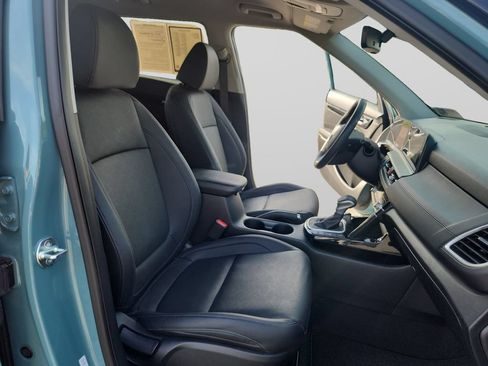 Certified 2025 Kia Seltos EX AWD/4WD image 17