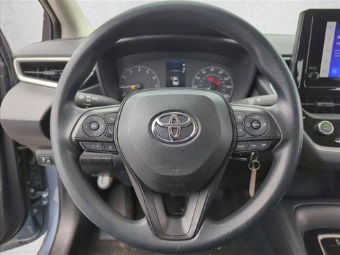 Used 2023 Toyota Corolla LE image 12