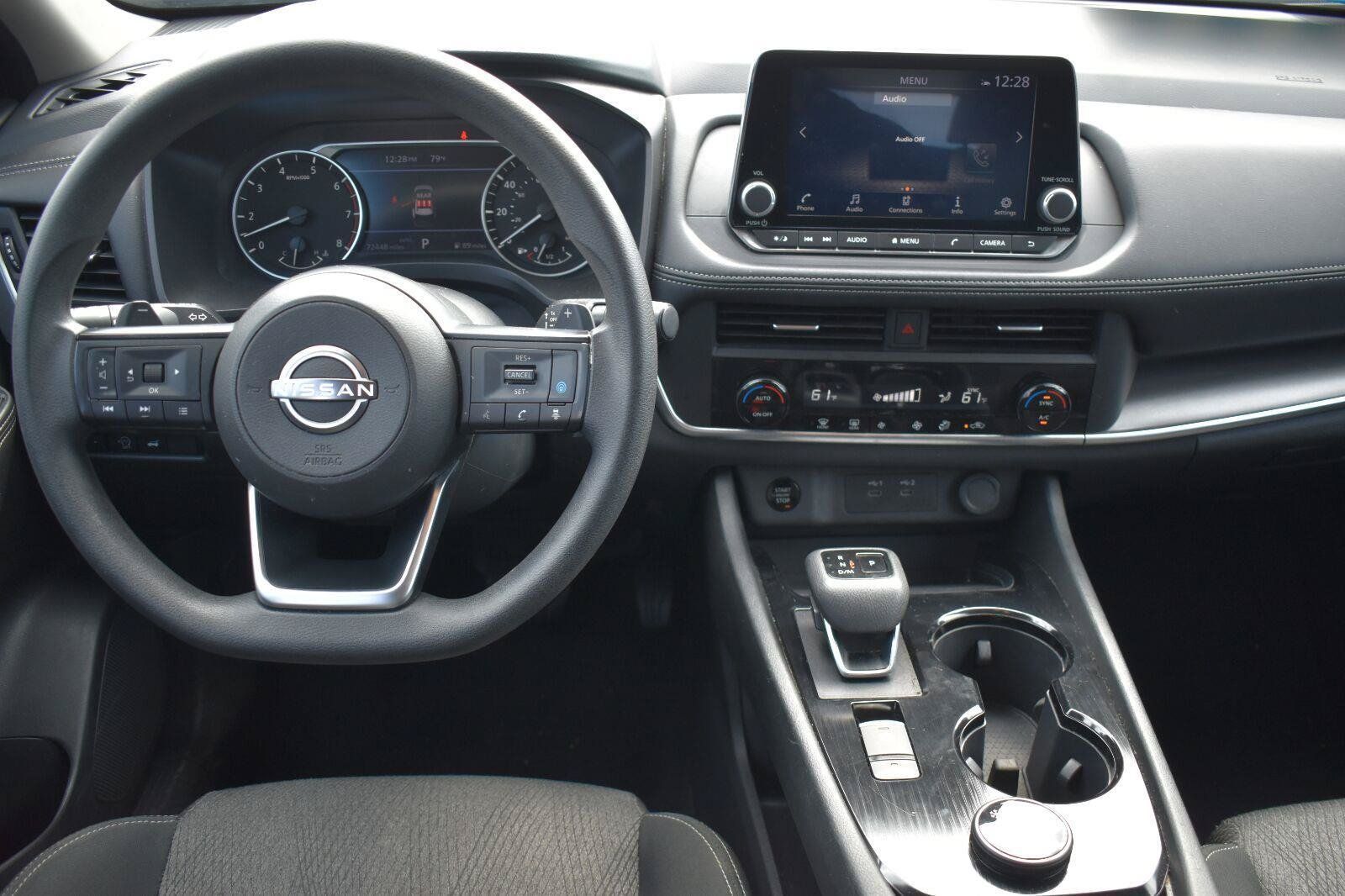 Used 2024 Nissan Rogue SV AWD/4WD image 15