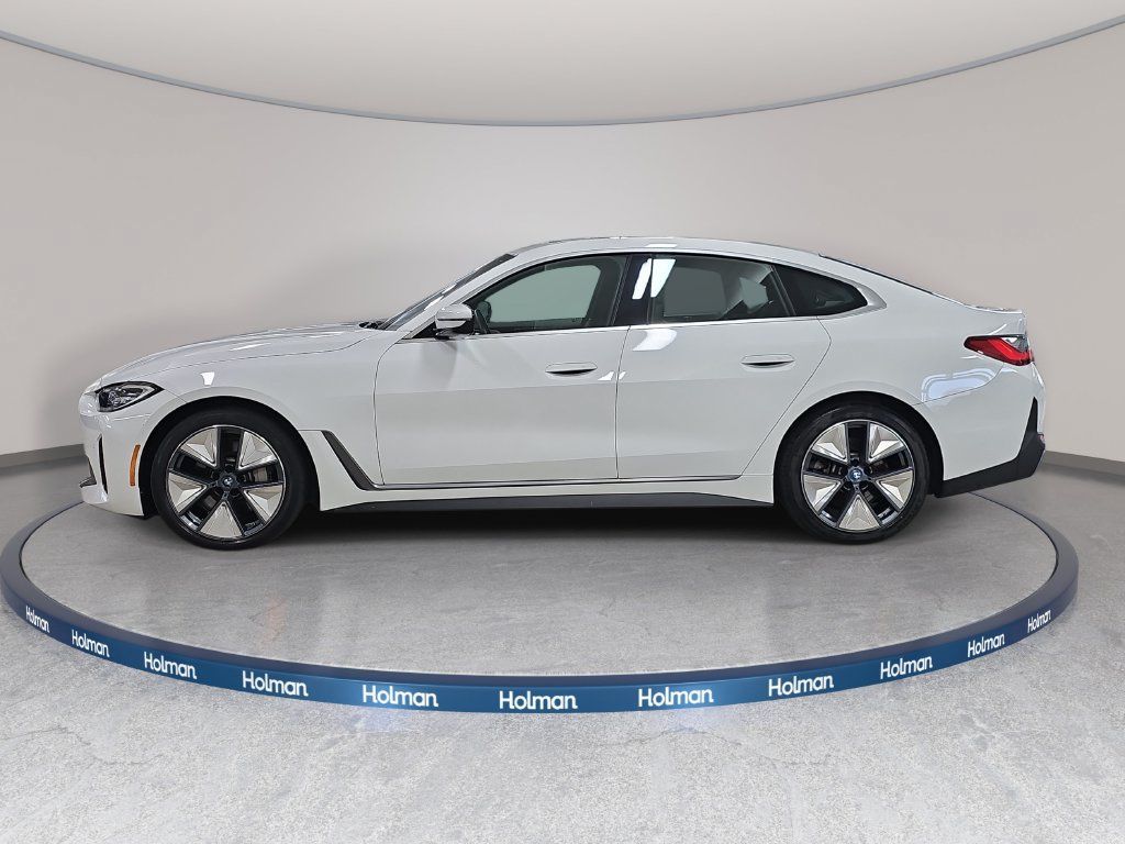 Used 2023 BMW i4 eDrive40 w/ Premium Package RWD image 11
