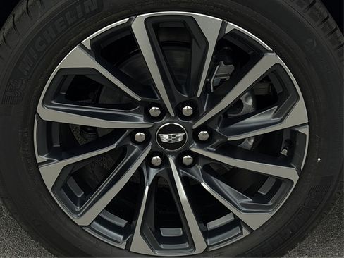 New 2026 Cadillac Lyriq Sport image 13