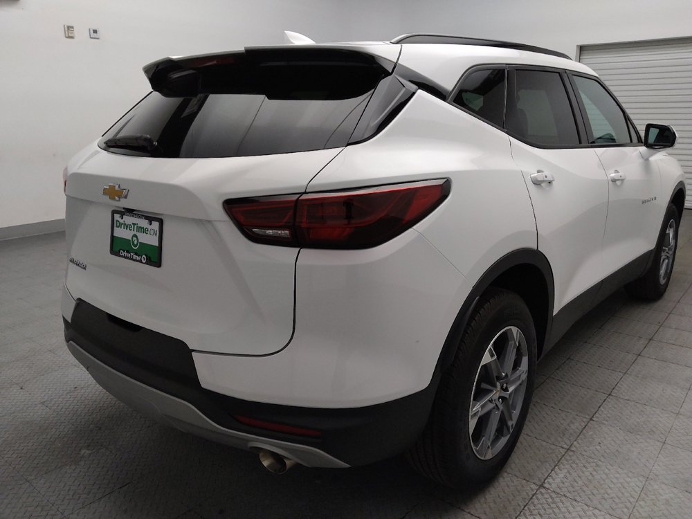 Used 2024 Chevrolet Blazer LT w/ Convenience Package FWD image 9