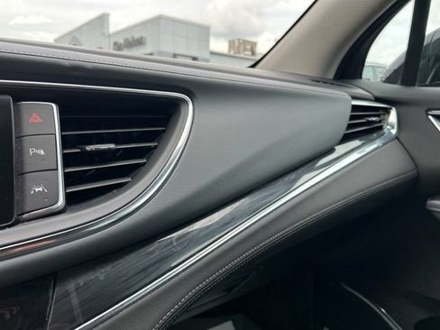 Used 2018 Buick Enclave Premium w/ Experience Buick Package AWD/4WD image 44