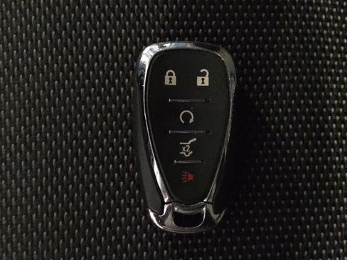 Used 2020 Chevrolet Traverse LT image 32