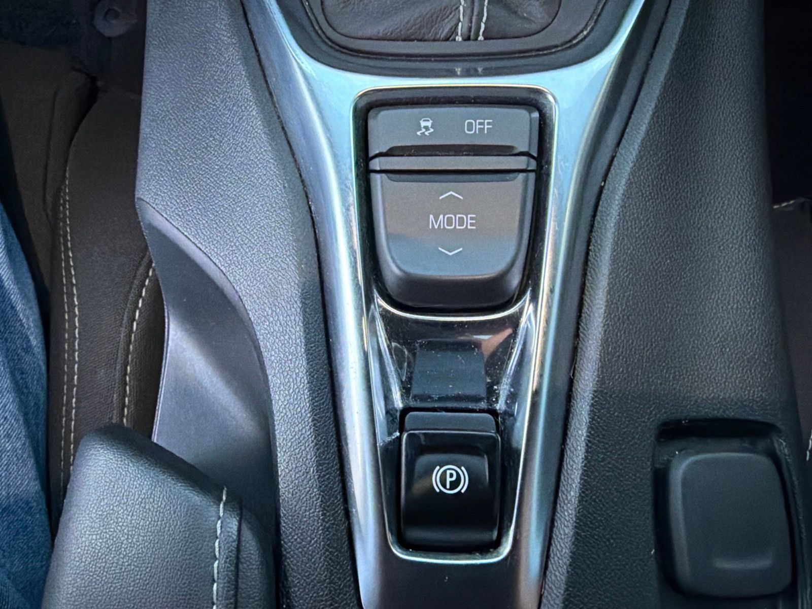 Used 2021 Chevrolet Camaro SS RWD image 27