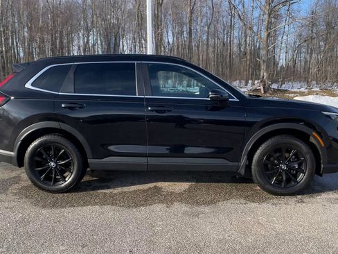 Certified 2025 Honda CR-V Sport image 10