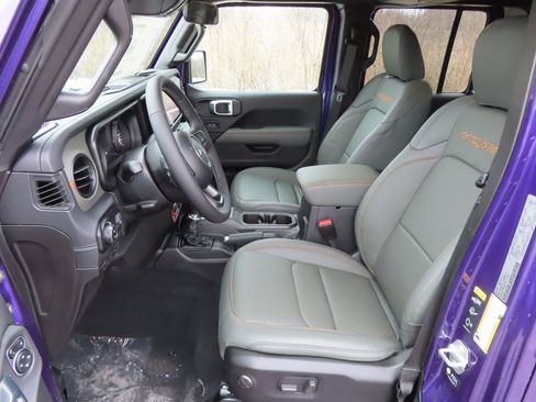 New 2026 Jeep Gladiator Mojave image 21