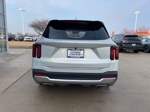 New 2026 Kia Sorento EX image 6