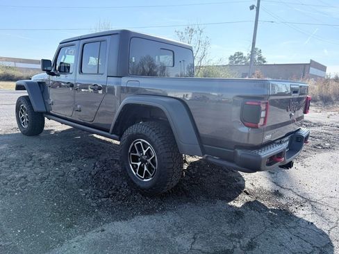 Used 2024 Jeep Gladiator Rubicon image 5