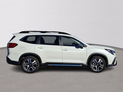 Used 2023 Subaru Ascent Limited w/ Technology Package image 7