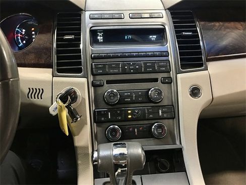 Used 2011 Ford Taurus SEL w/ 201A Rapid Spec Order Code image 5