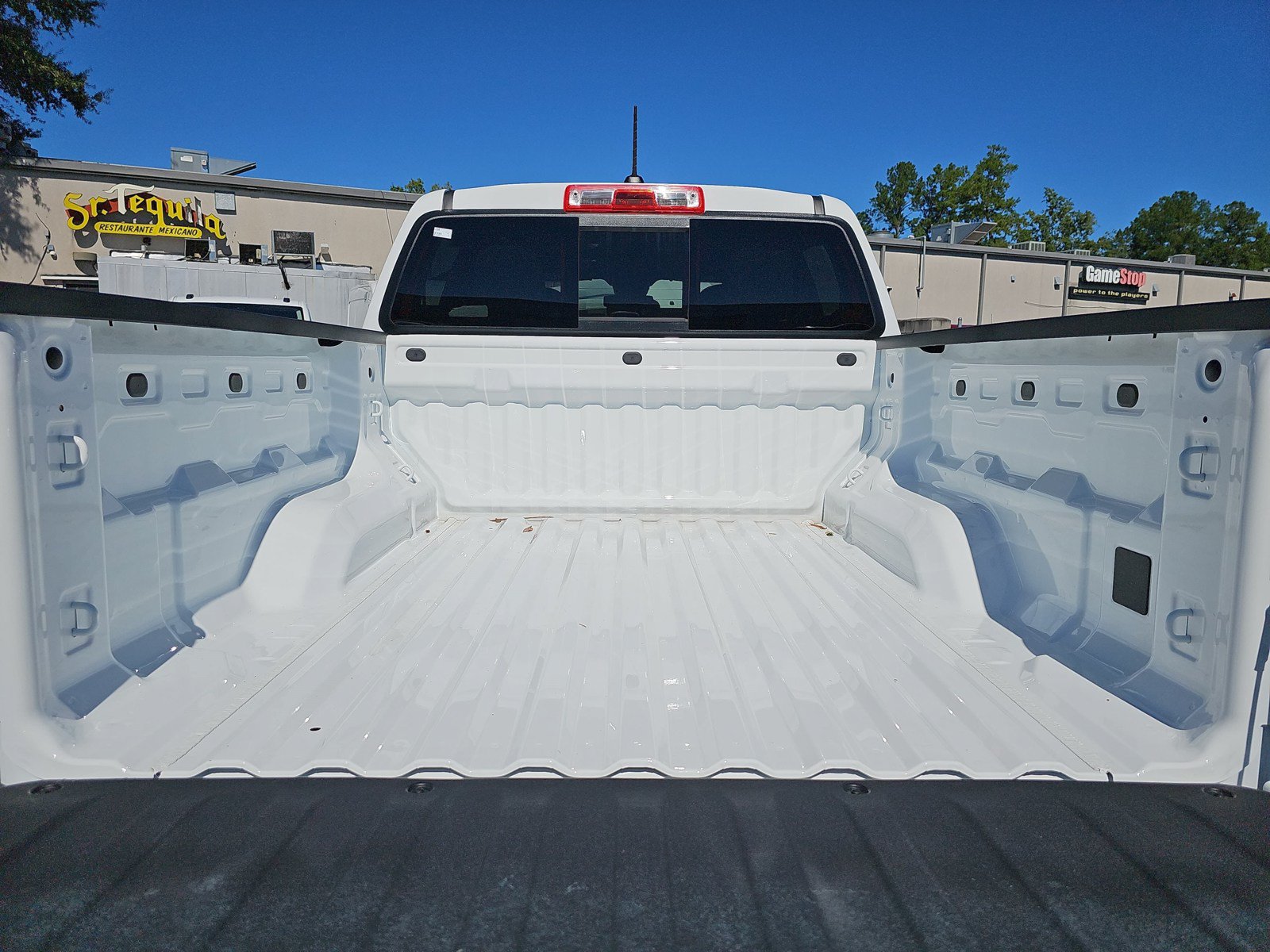 Used 2025 GMC Canyon Elevation RWD image 12