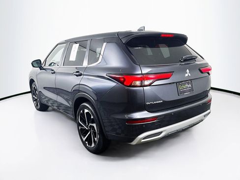 Used 2024 Mitsubishi Outlander SE image 5