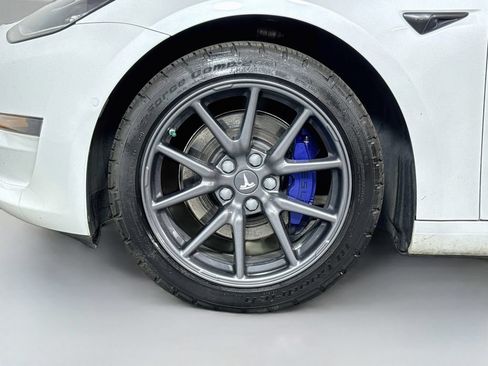 Used 2019 Tesla Model 3 Long Range AWD/4WD image 9