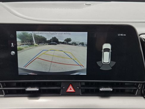 Used 2024 Kia Sportage EX FWD image 12