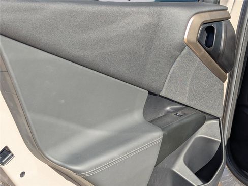 Used 2025 BMW X3 xDrive30i w/ Premium Package image 12