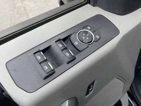 Used 2017 Ford F250 XLT w/ XLT Value Package image 13