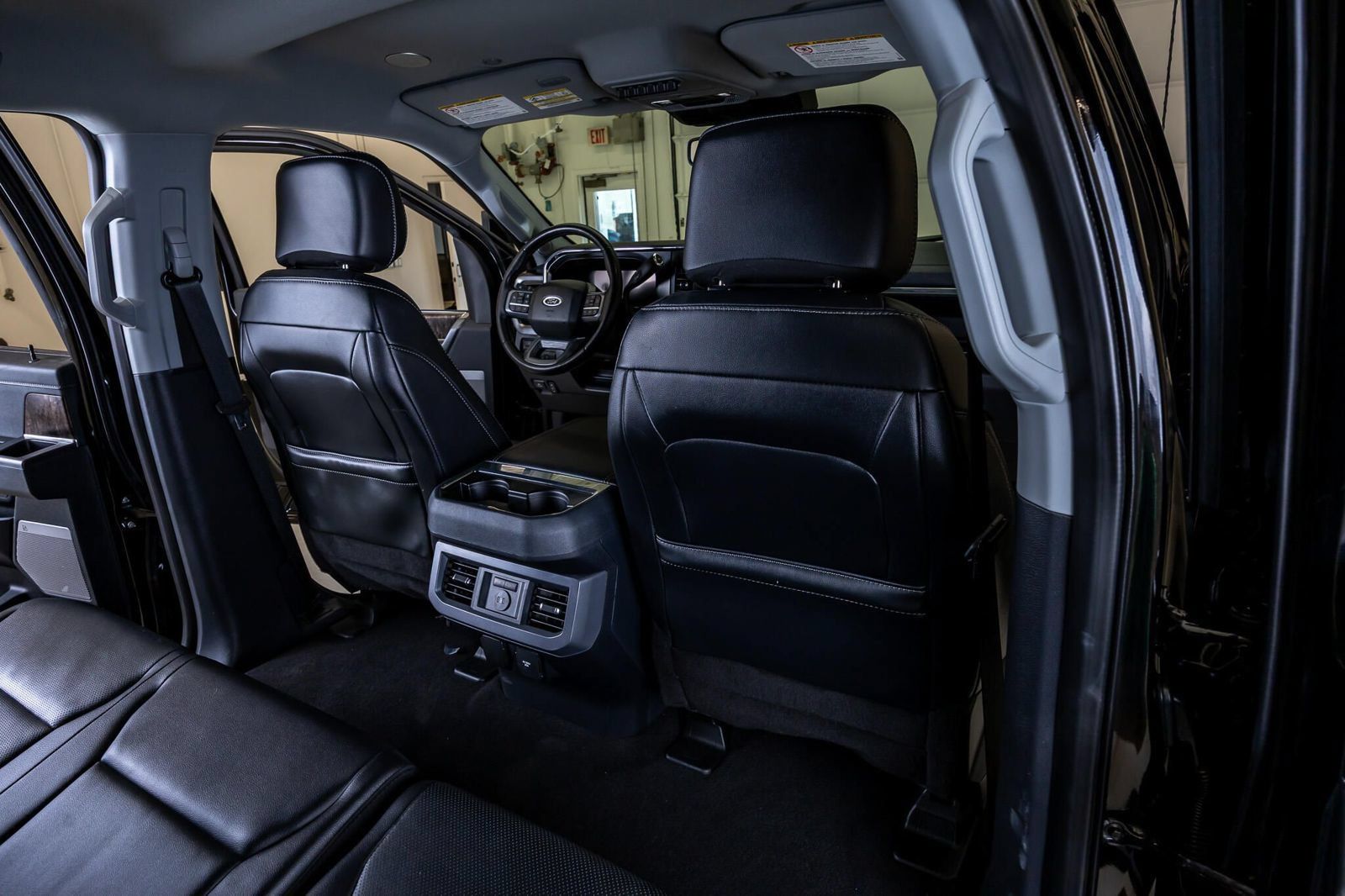 Used 2024 Ford F250 Lariat w/ Lariat Ultimate Package AWD/4WD image 30
