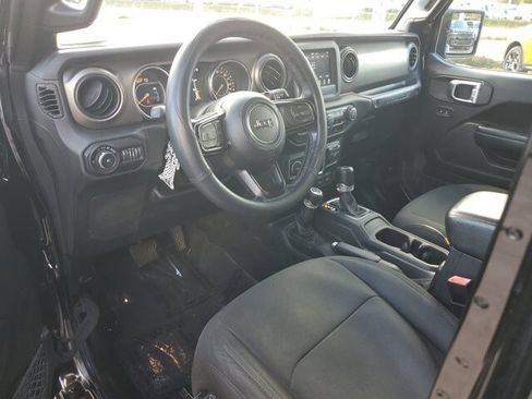 Used 2021 Jeep Wrangler Unlimited Sport image 18