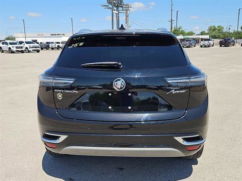 Certified 2022 Buick Envision Avenir w/ Technology Package II FWD image 4