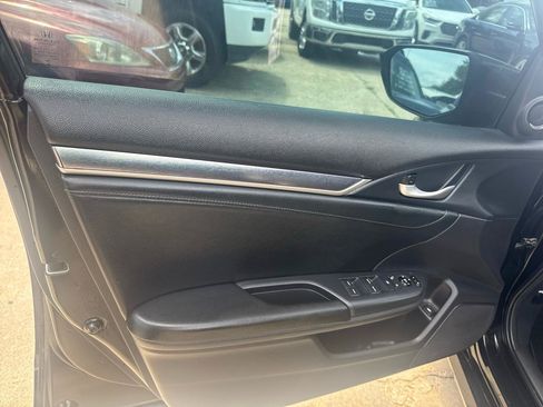 Used 2016 Honda Civic EX-L image 38