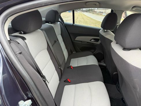 Used 2014 Chevrolet Cruze LS FWD image 19