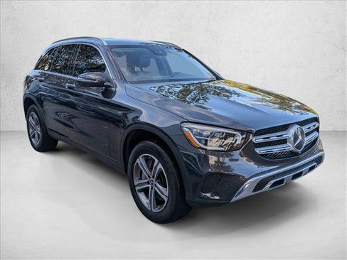 Used 2022 Mercedes-Benz GLC 300 image 3