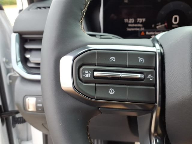 New 2026 GMC Terrain AT4 w/ Convenience Package III AWD/4WD image 11