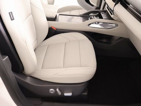 New 2026 Lincoln Nautilus Premier w/ Equipment Group 102A AWD/4WD image 13