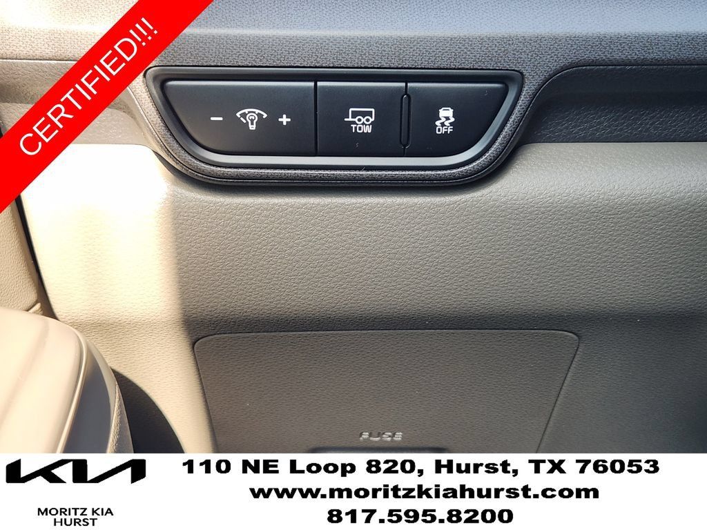 Certified 2025 Kia Carnival SX FWD image 24