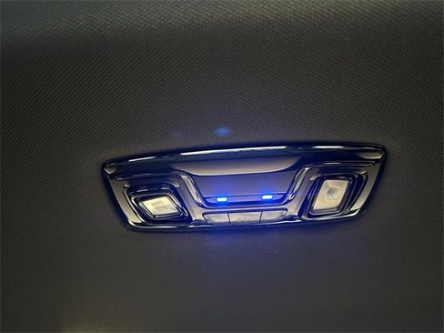 Certified 2025 BMW iX xDrive50 image 27